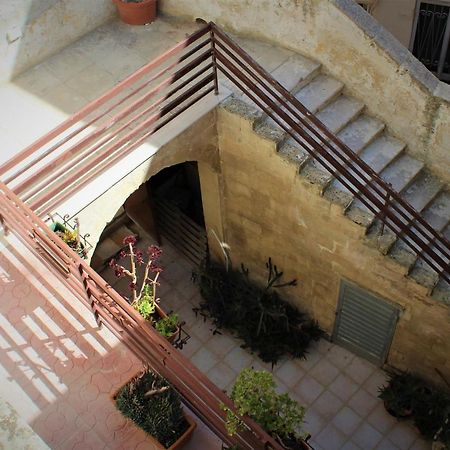 Dimora Vico Dei Nohi Bed and Breakfast Lecce Buitenkant foto