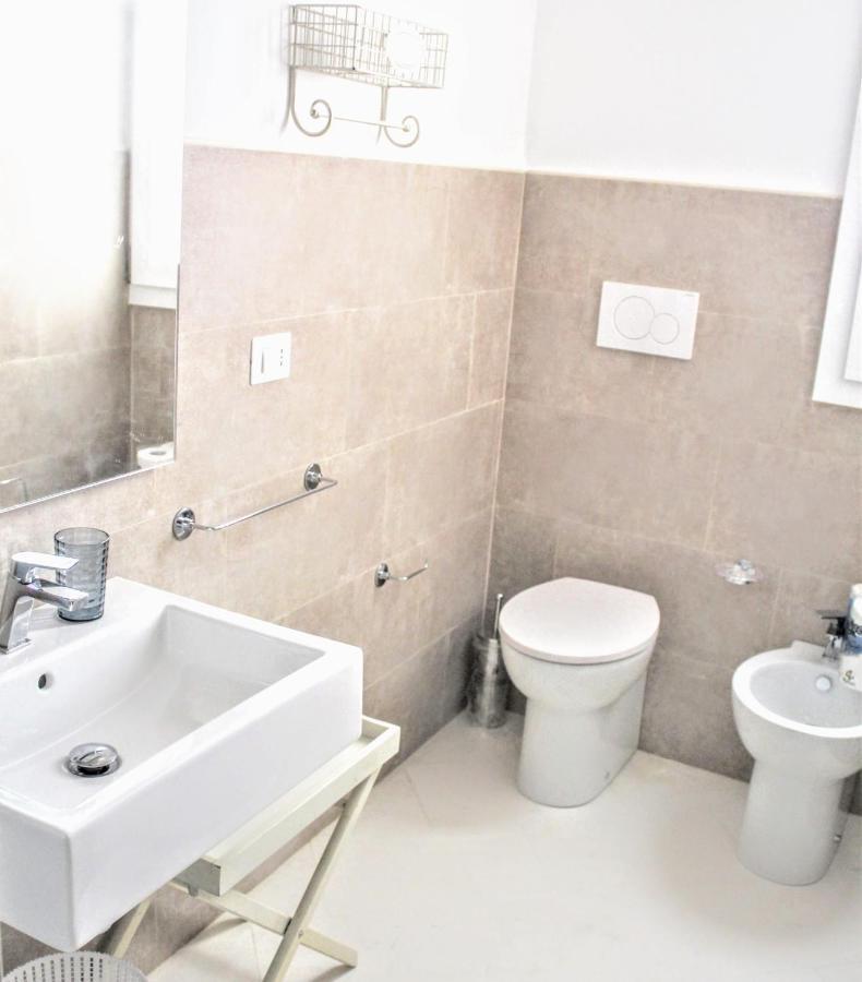 Dimora Vico Dei Nohi Bed and Breakfast Lecce Buitenkant foto
