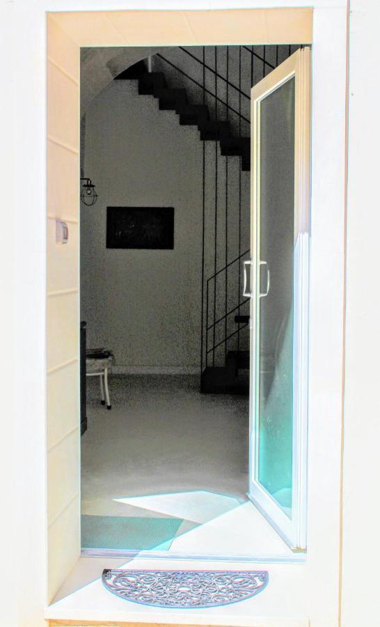 Dimora Vico Dei Nohi Bed and Breakfast Lecce Buitenkant foto
