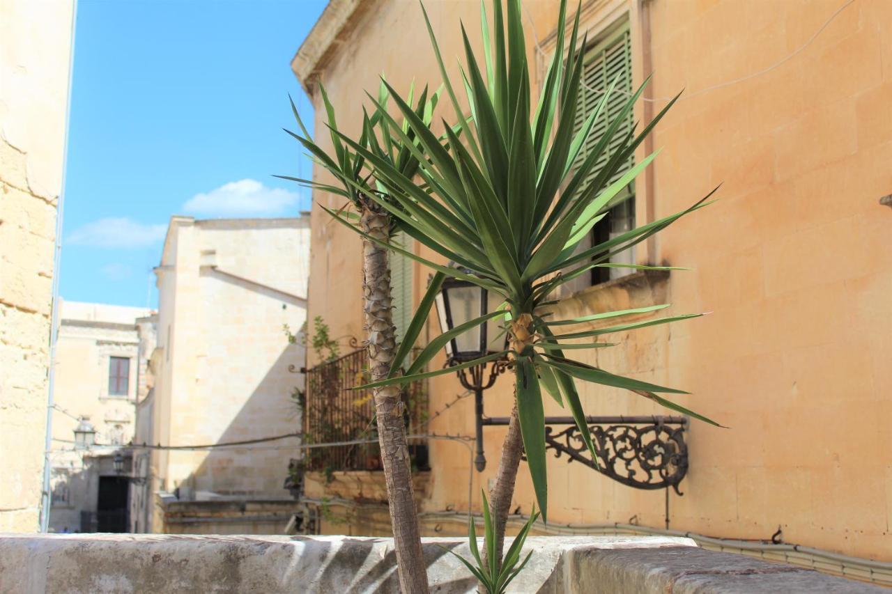 Dimora Vico Dei Nohi Bed and Breakfast Lecce Buitenkant foto